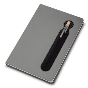 Caderneta 21x14 com Pauta ZB 14998 | Contém aproximadamente 80 folhas pautadas. OBS: NÃO ACOMPANHA CANETA.