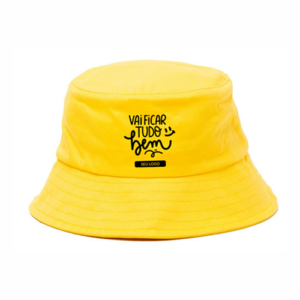 Bucket hat amarelo com mensagem preta e espaço indicado para logo