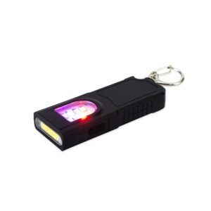 Chaveiro lanterna com LEDs emitindo luz colorida