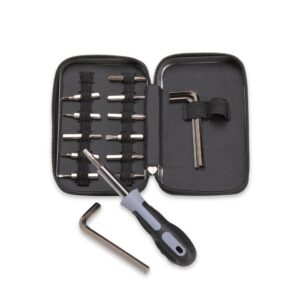 Kit de ferramentas aberto com bits, chave porta-bits e chave L