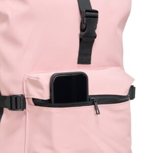 Celular apoiado no bolso frontal com zíper da mochila rosa